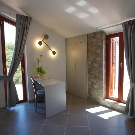 Serendipity Bed and Breakfast 4*