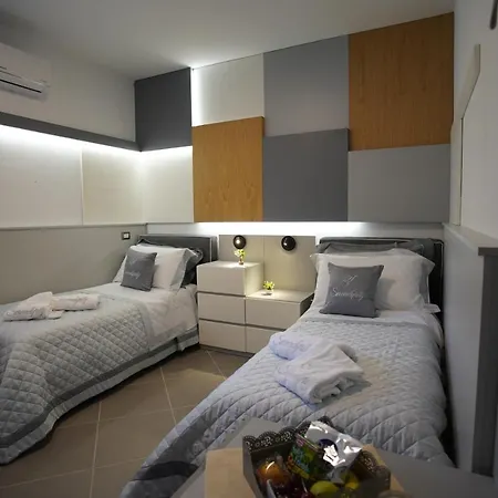 Serendipity Bed and Breakfast Μεσίνα