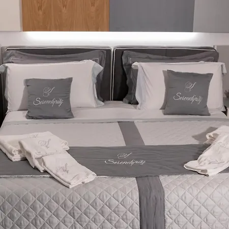 Serendipity Bed and Breakfast Μεσίνα